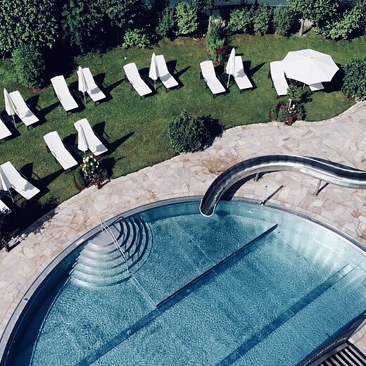 Pool im Wellnesshotel Berghof im Salzburger Land